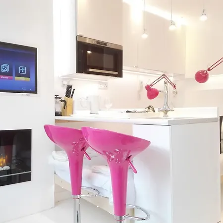 Rosebud Studio * Leeds (West Yorkshire)