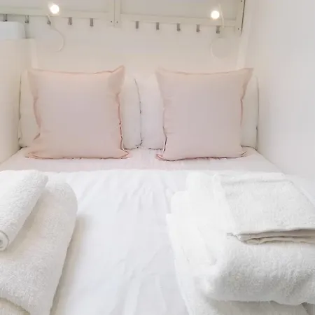 Rosebud Studio * Leeds (West Yorkshire)