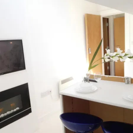Rosebud Studio Apartment Leeds (West Yorkshire)